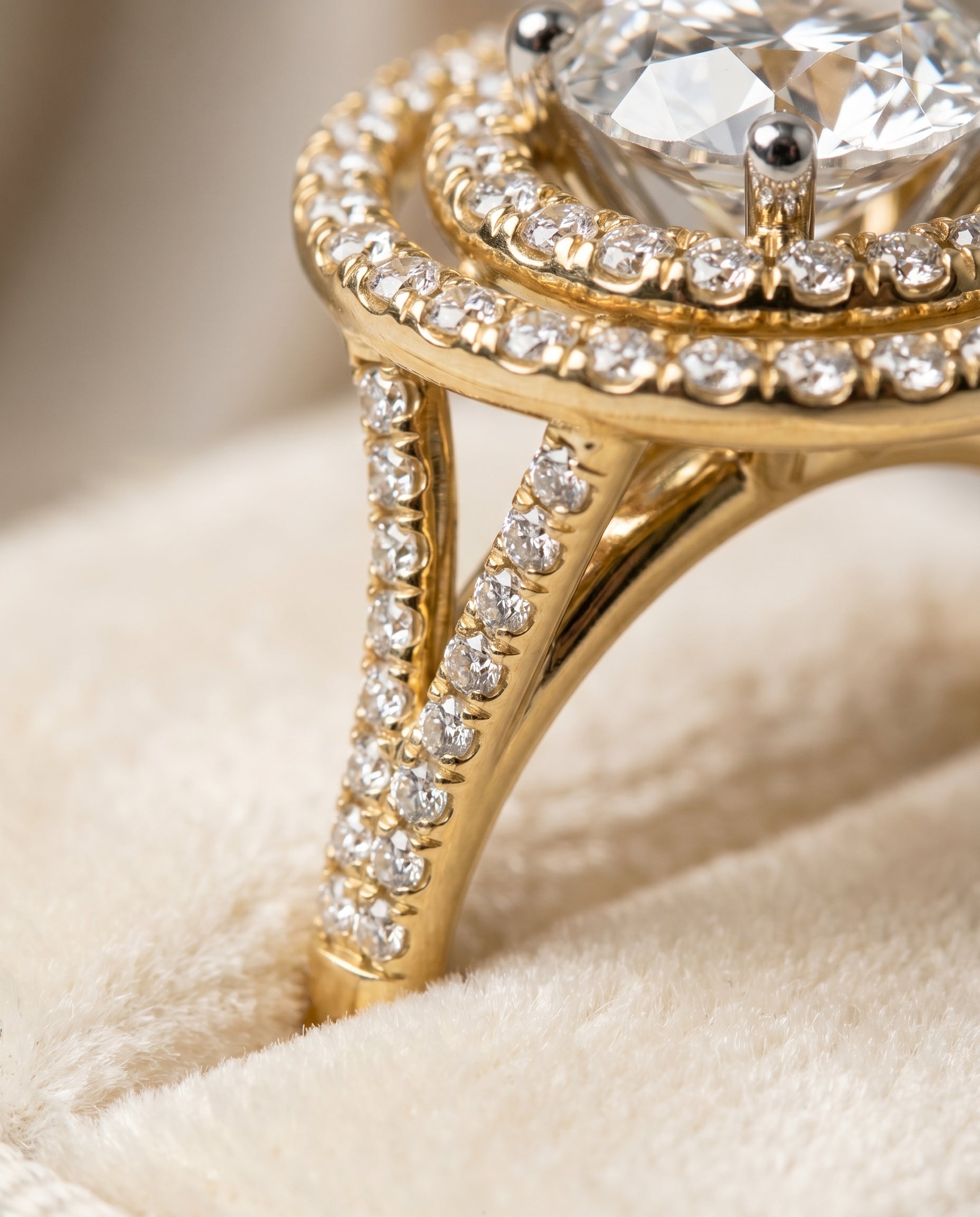 18K Yellow Gold band of The Nedda round engagement ring setting | RockHer