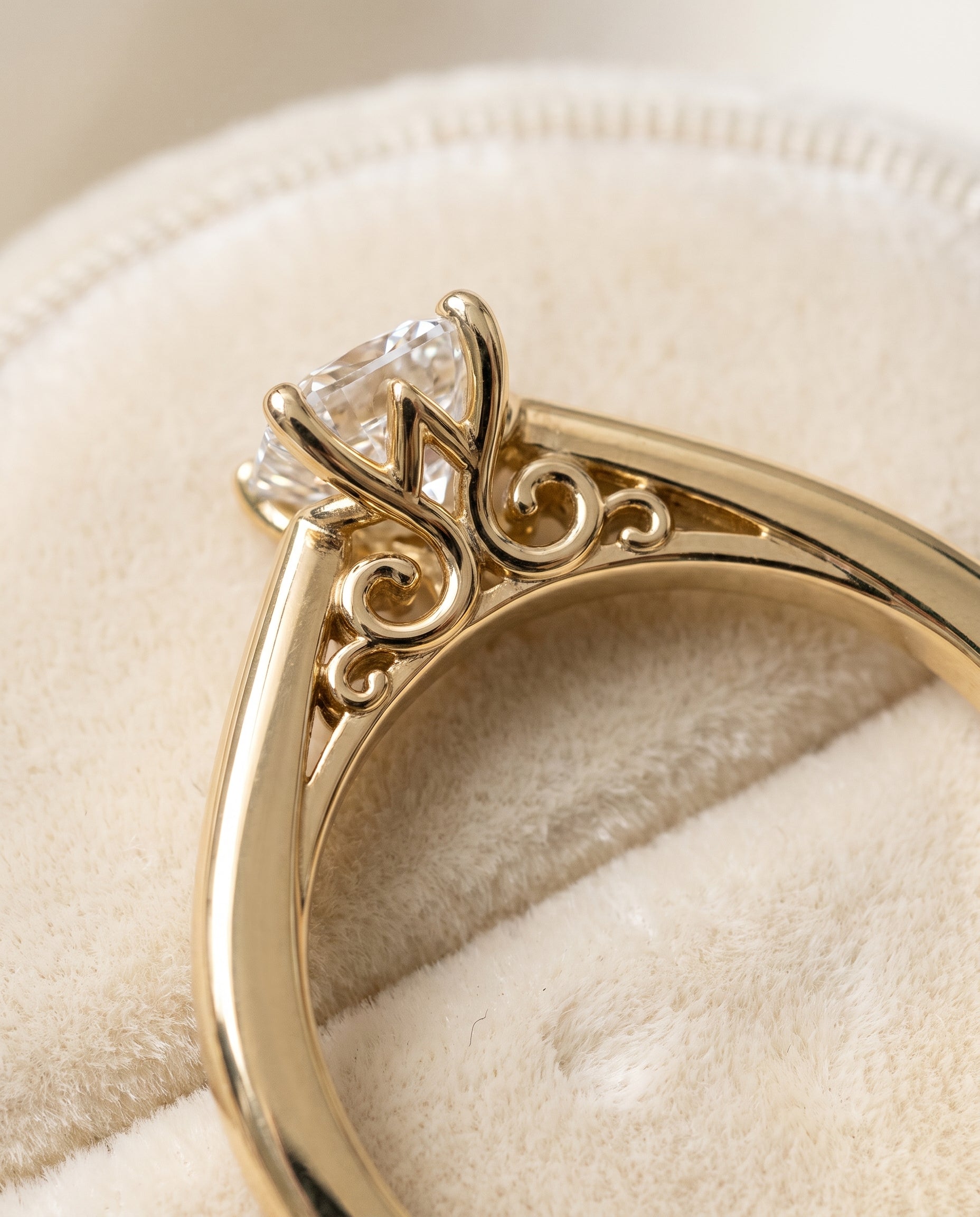 18K Yellow Gold band of The Rio cushion engagement ring setting | RockHer