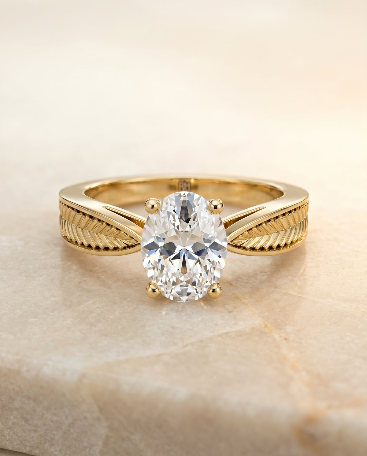 The Roberta oval engagement ring setting in 18K Yellow Gold | RockHer