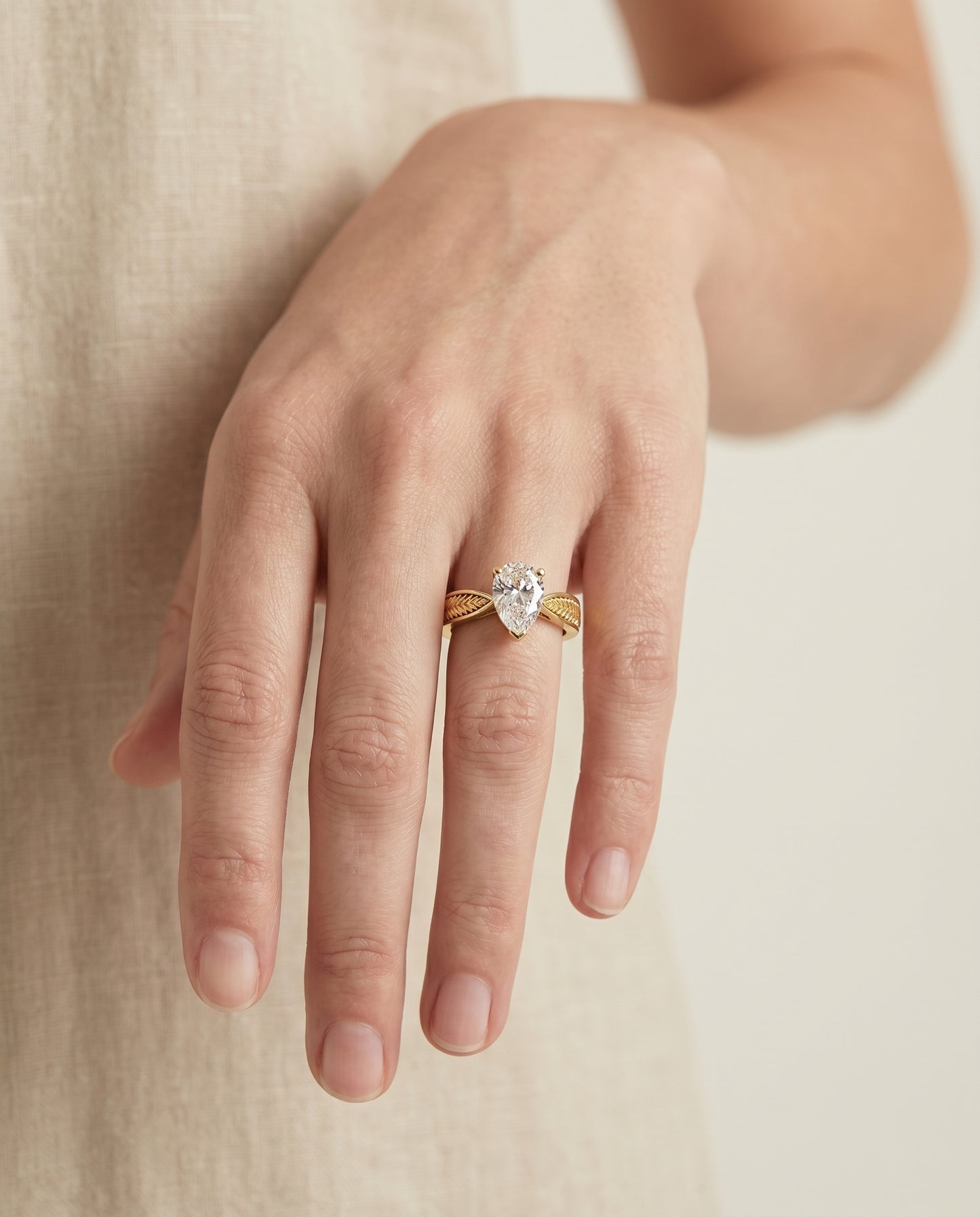The Roberta Vintage Leaf Pattern Solitaire Pear Engagement Ring Setting in 18K Yellow Gold