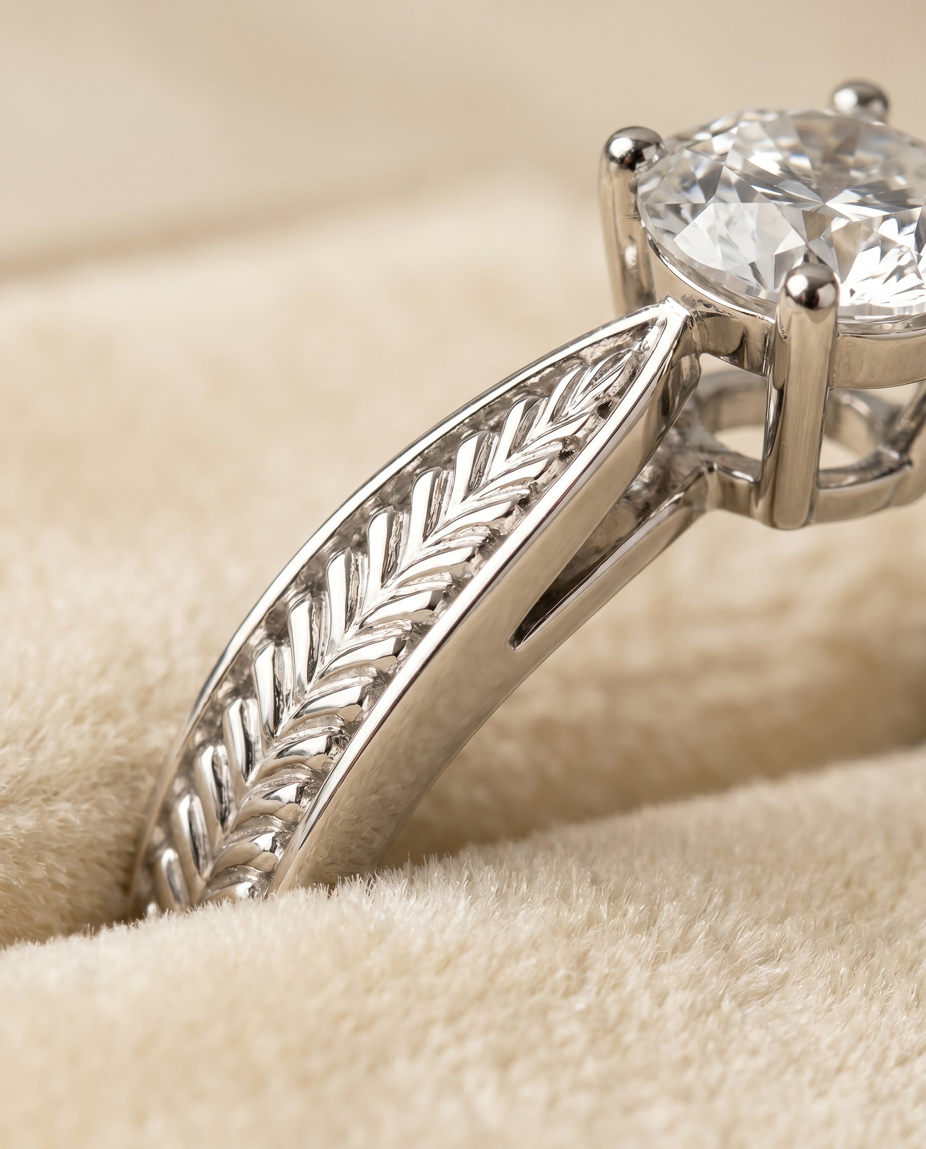 Platinum band of The Roberta round engagement ring setting | RockHer