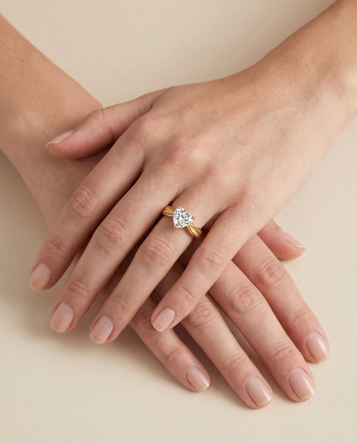 The Roberta Vintage Leaf Pattern Solitaire Heart Engagement Ring Setting in 18K Yellow Gold