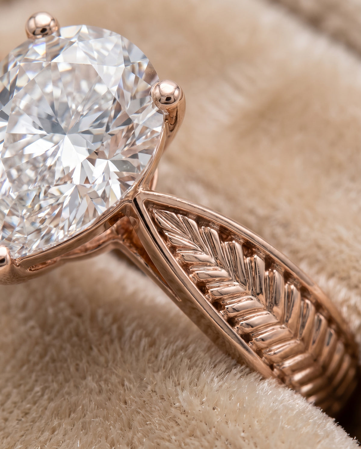 The Roberta Vintage Leaf Pattern Solitaire Pear Engagement Ring Setting in 14K Rose Gold