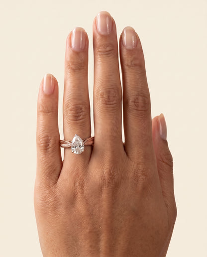 The Roberta Vintage Leaf Pattern Solitaire Pear Engagement Ring Setting in 14K Rose Gold