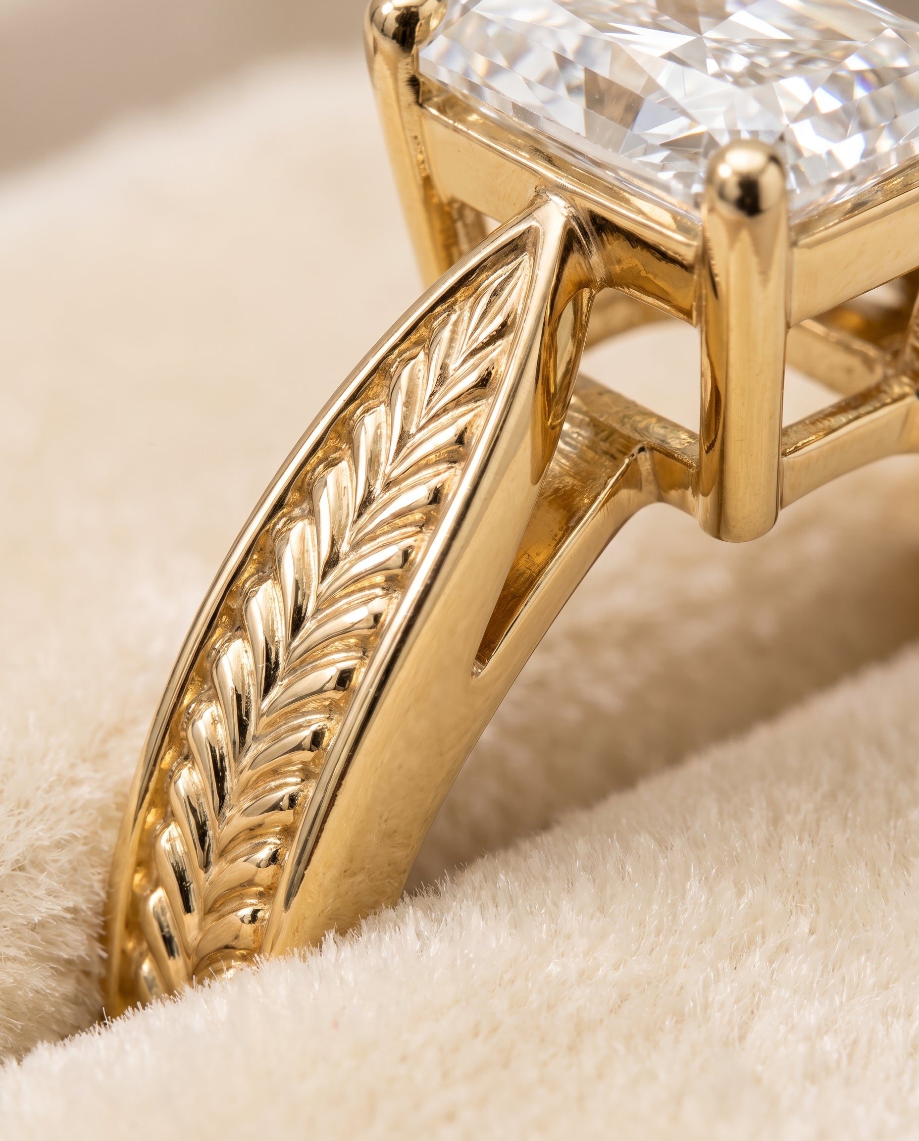 18K Yellow Gold band of The Roberta radiant engagement ring setting | RockHer