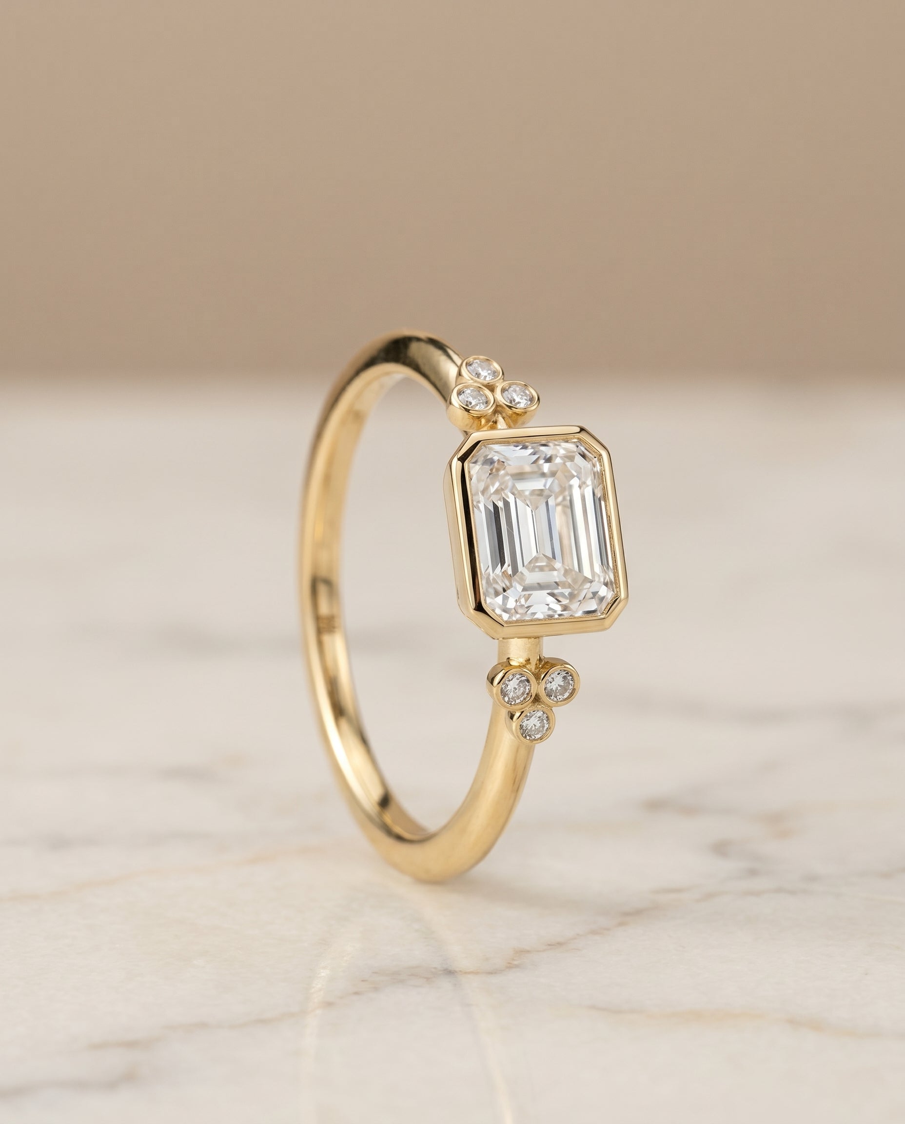 Clover Bezel Accent Solitaire Cut styling on The Selena radiant engagement ring setting | RockHer