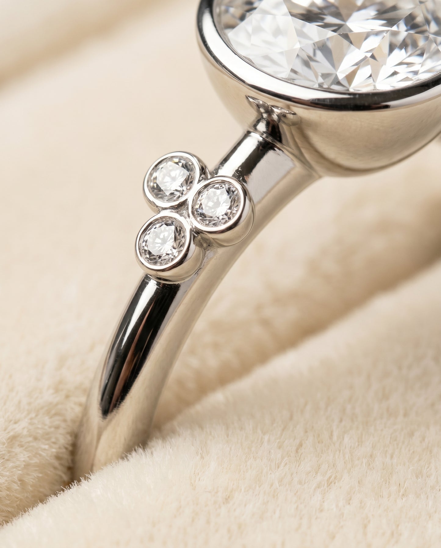 The Selena Toi et Moi Engagement Ring Setting for Round Diamonds in Platinum