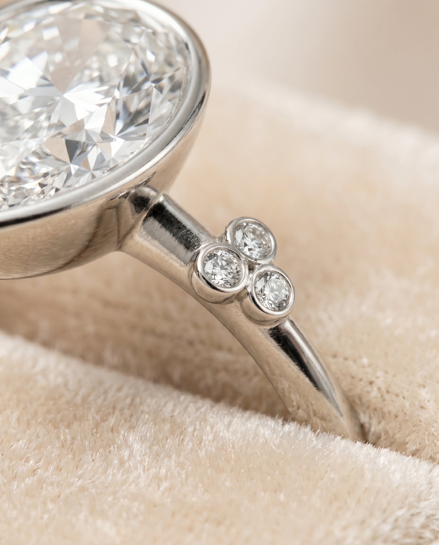 Platinum band of The Selena princess engagement ring setting | RockHer