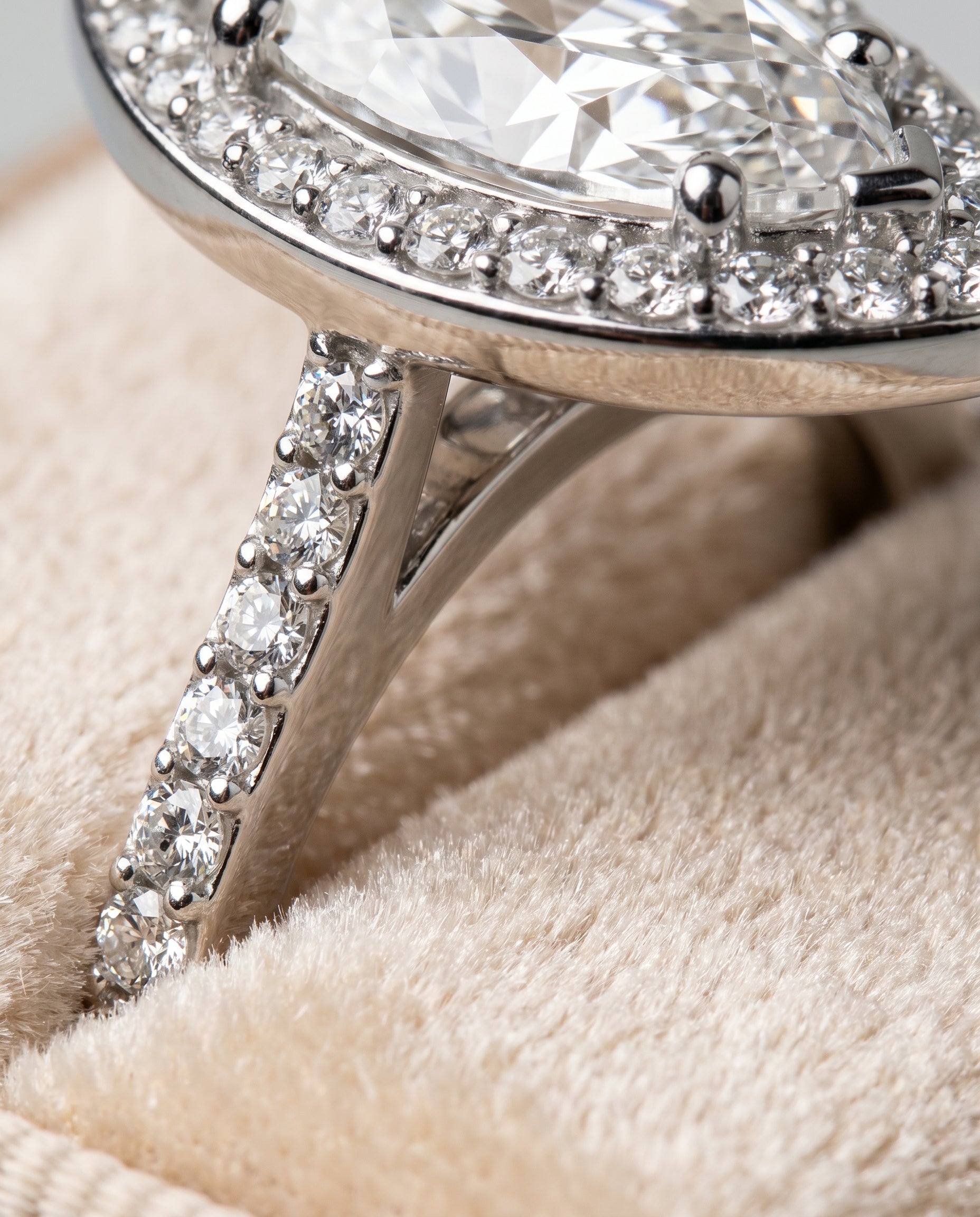 Platinum band of The Taylor marquise engagement ring setting | RockHer