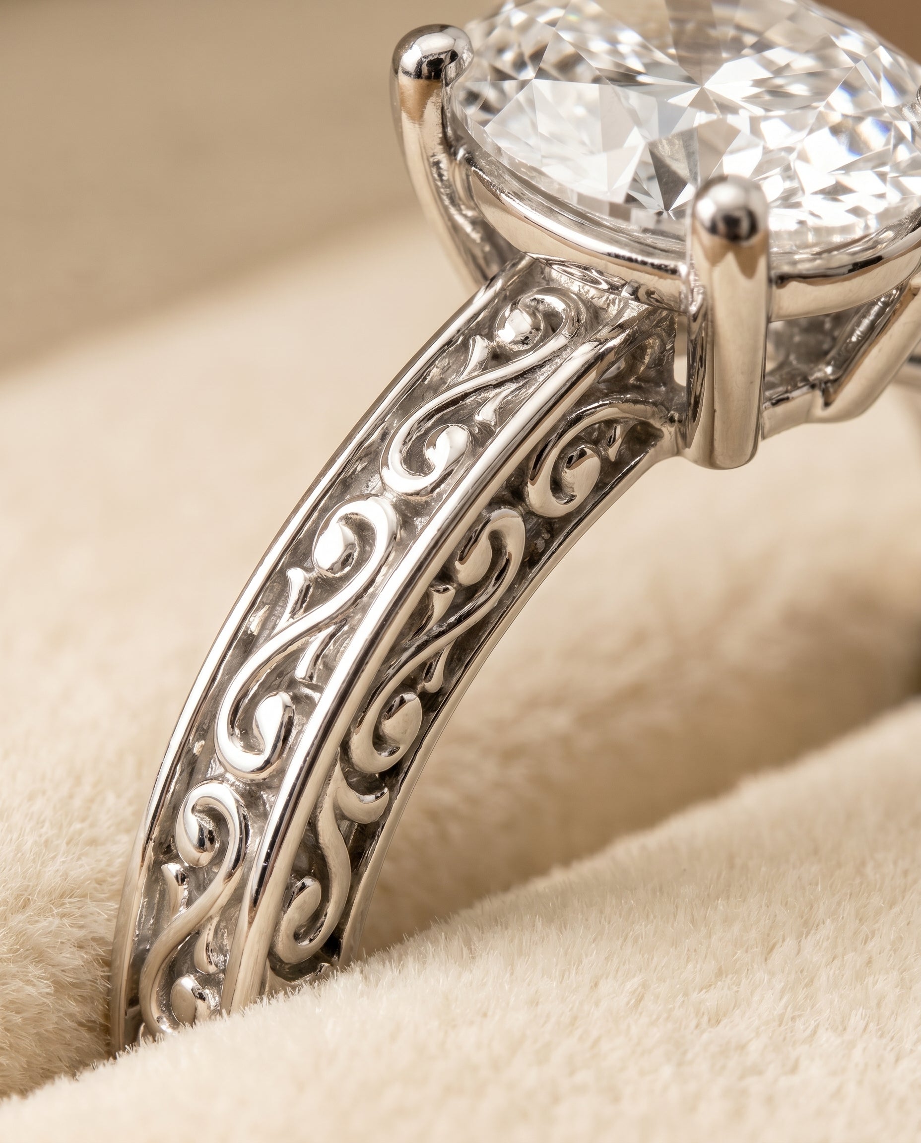 Platinum band of The Veronica oval engagement ring setting | RockHer