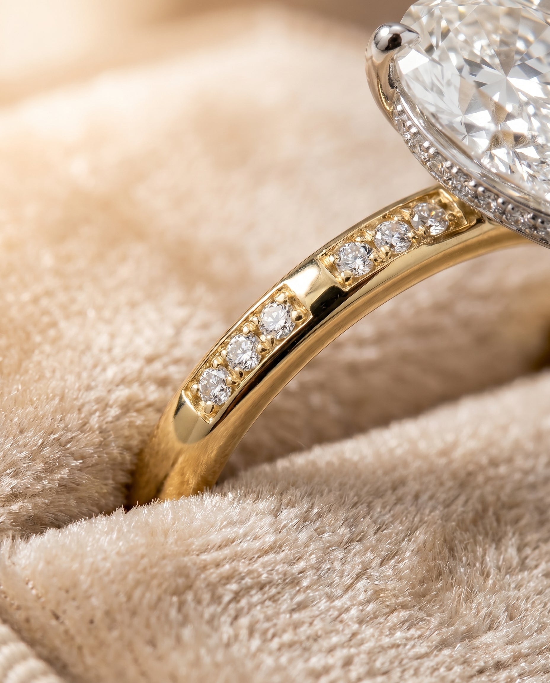 18K Yellow Gold band of The Wanda princess engagement ring setting | RockHer