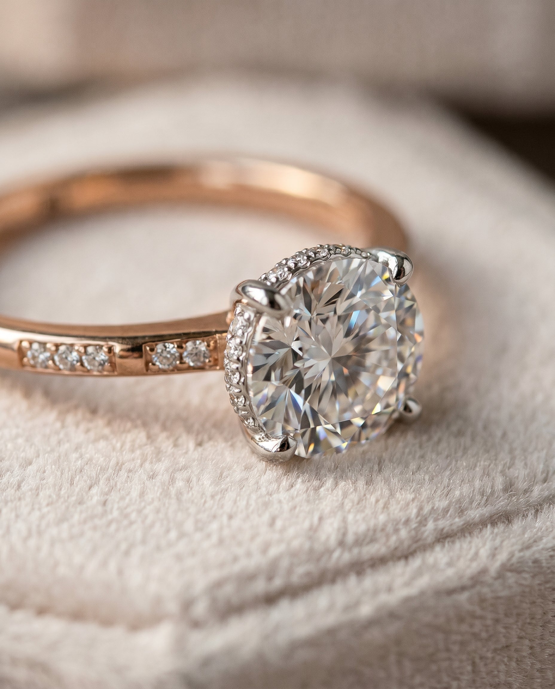 14K Rose Gold band of The Wanda round engagement ring setting | RockHer