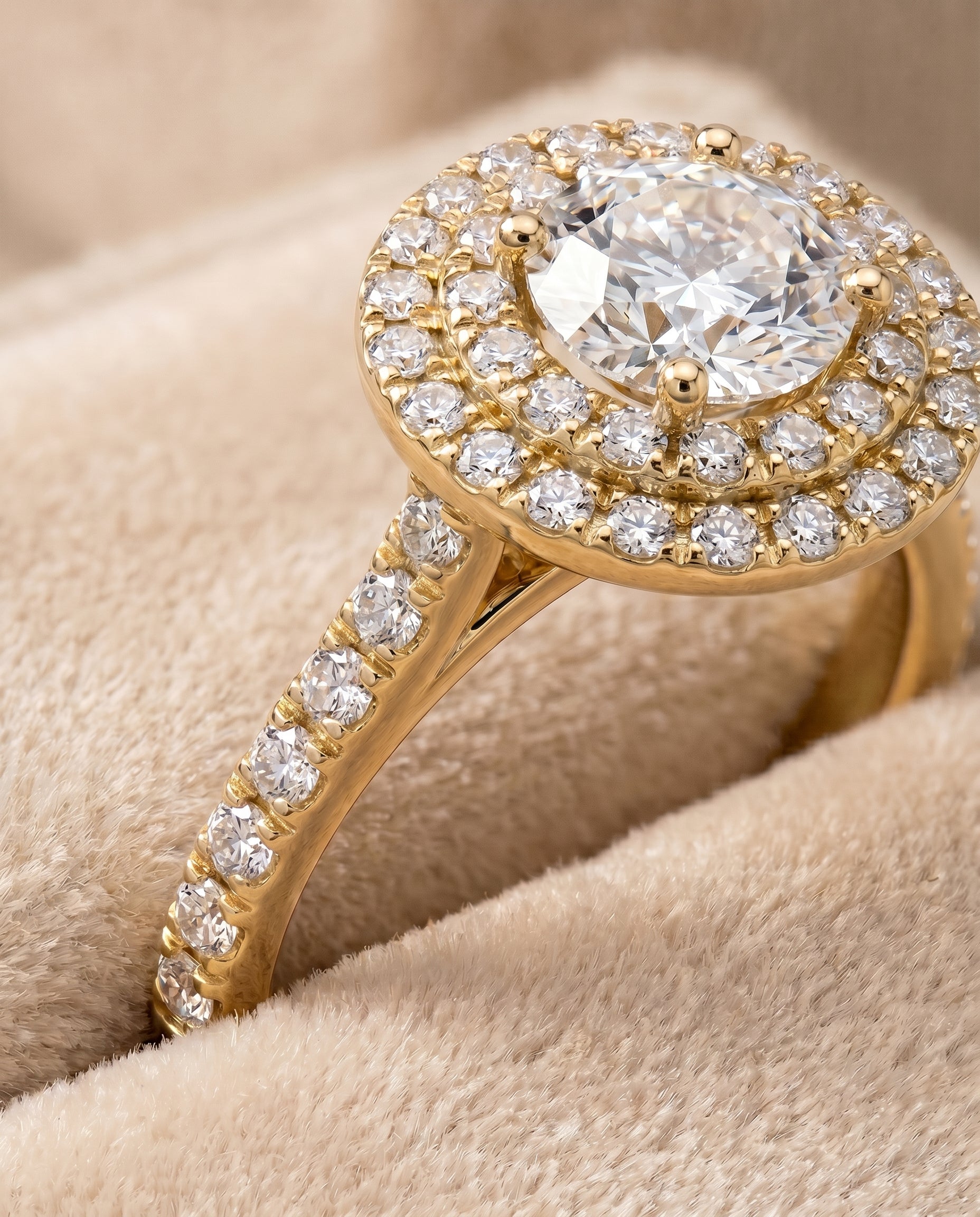 18K Yellow Gold band of The Whitney round engagement ring setting | RockHer