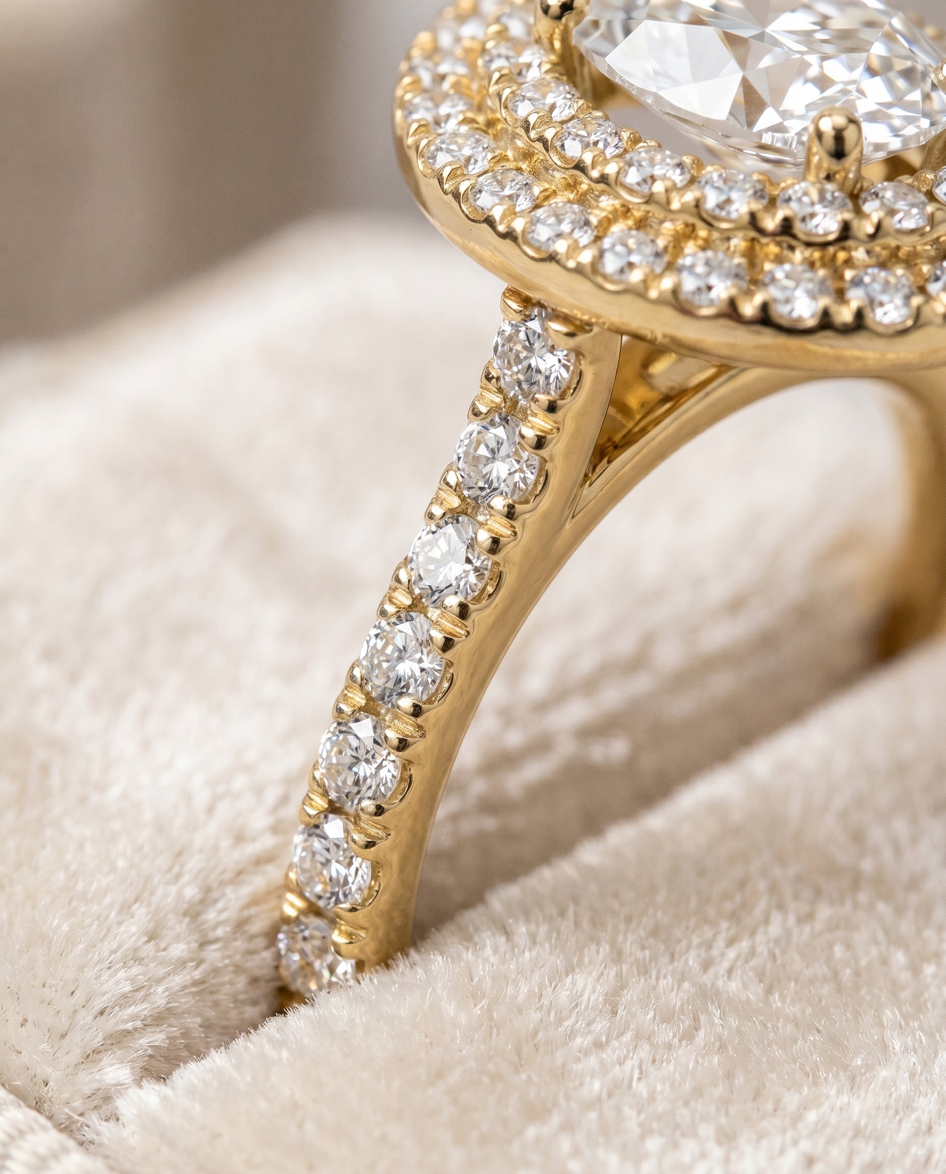 18K Yellow Gold band of The Whitney oval engagement ring setting | RockHer
