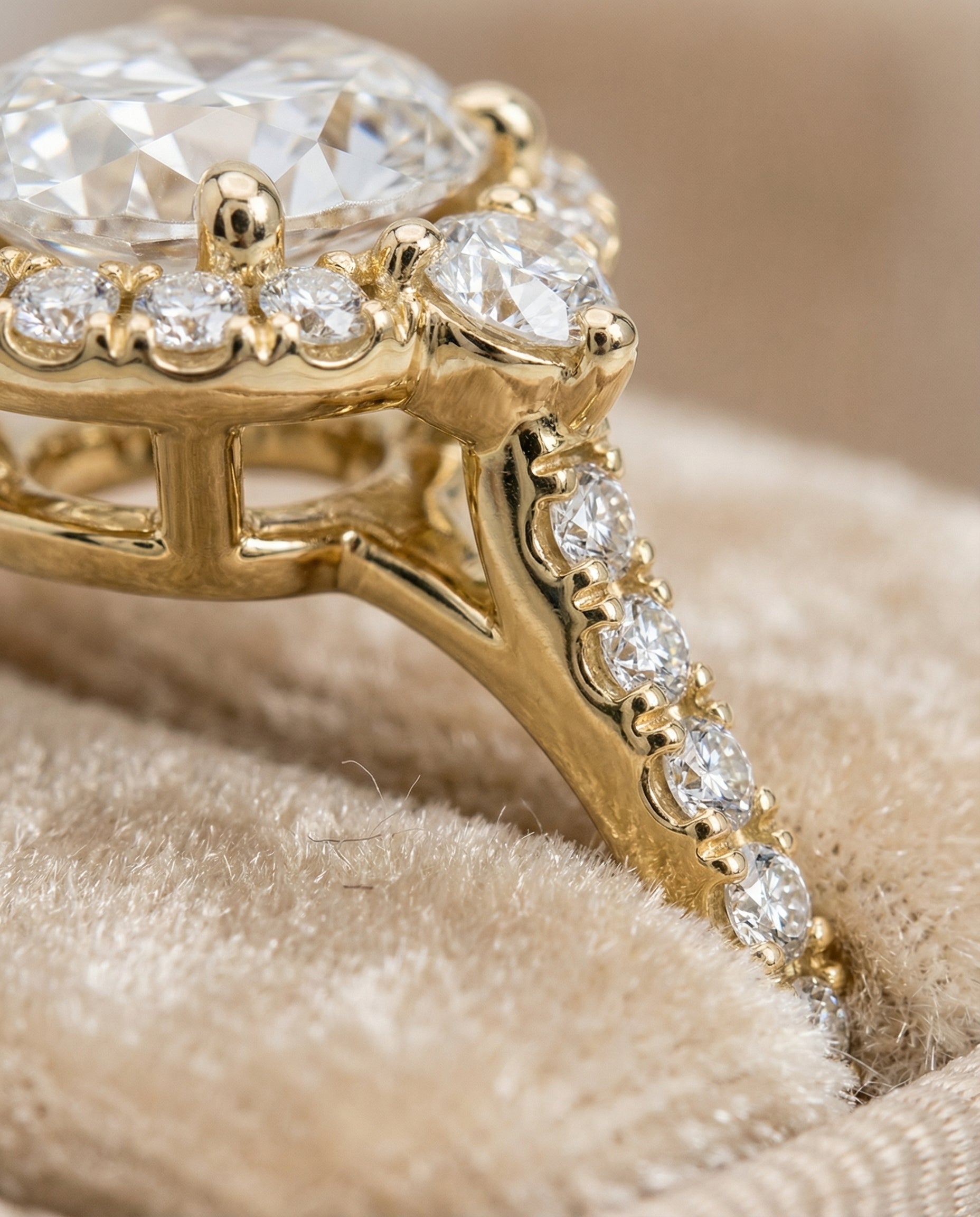 18K Yellow Gold band of The Ivy oval engagement ring setting | RockHer