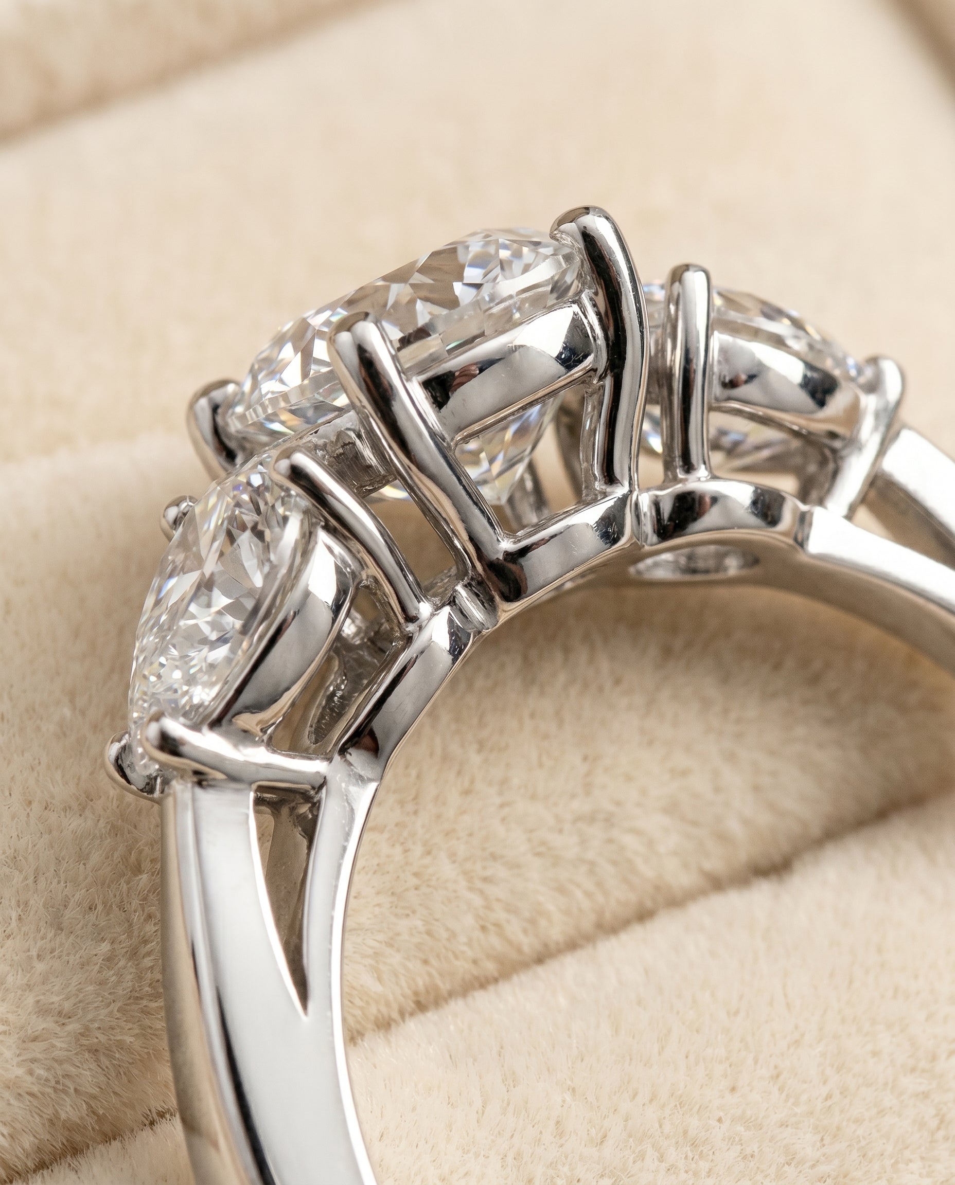 Platinum band of The Angelica cushion engagement ring setting | RockHer
