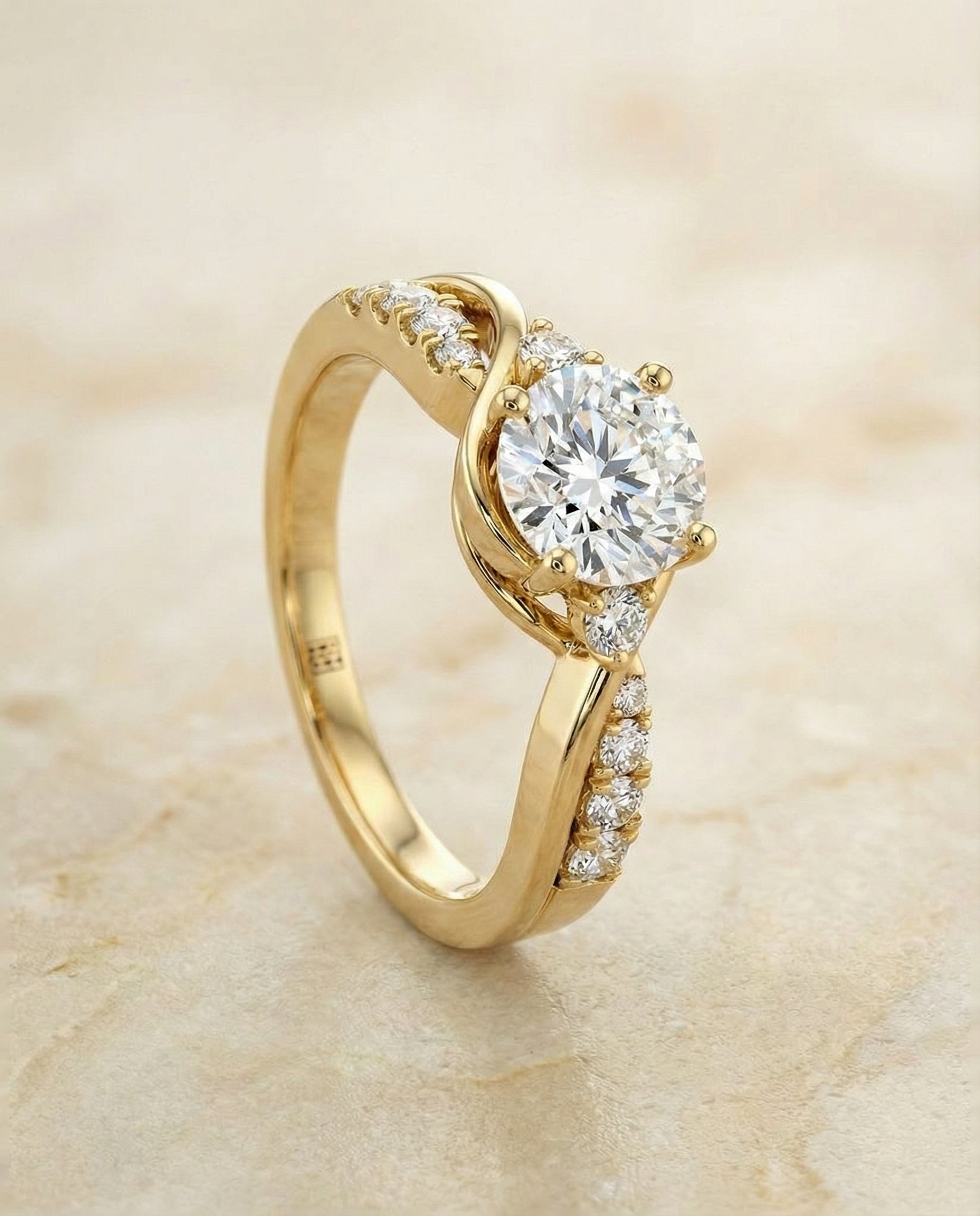 Made to order: The Alice round engagement ring setting in 18K Yellow Gold | RockHer