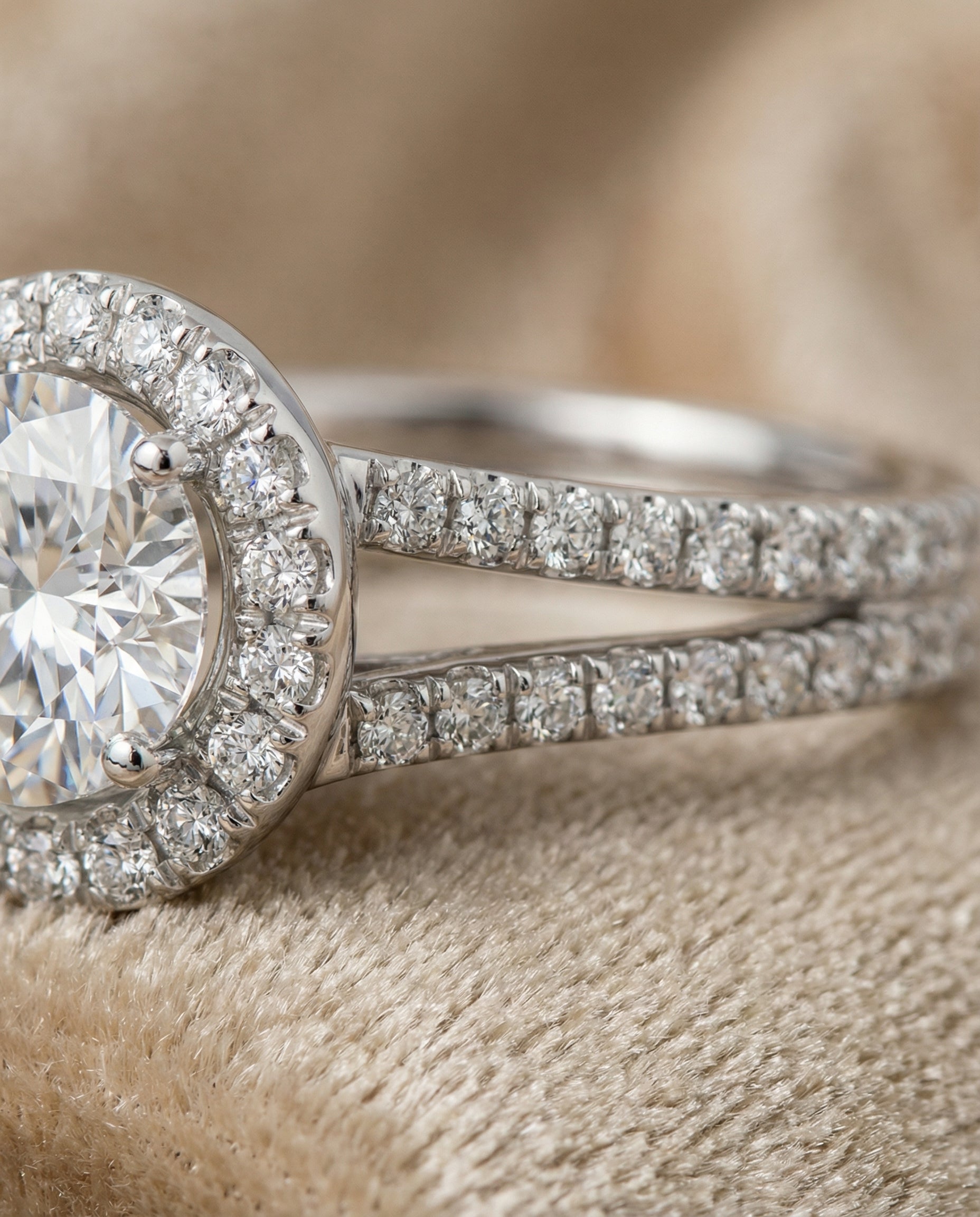 Platinum band of The Celine round engagement ring setting | RockHer
