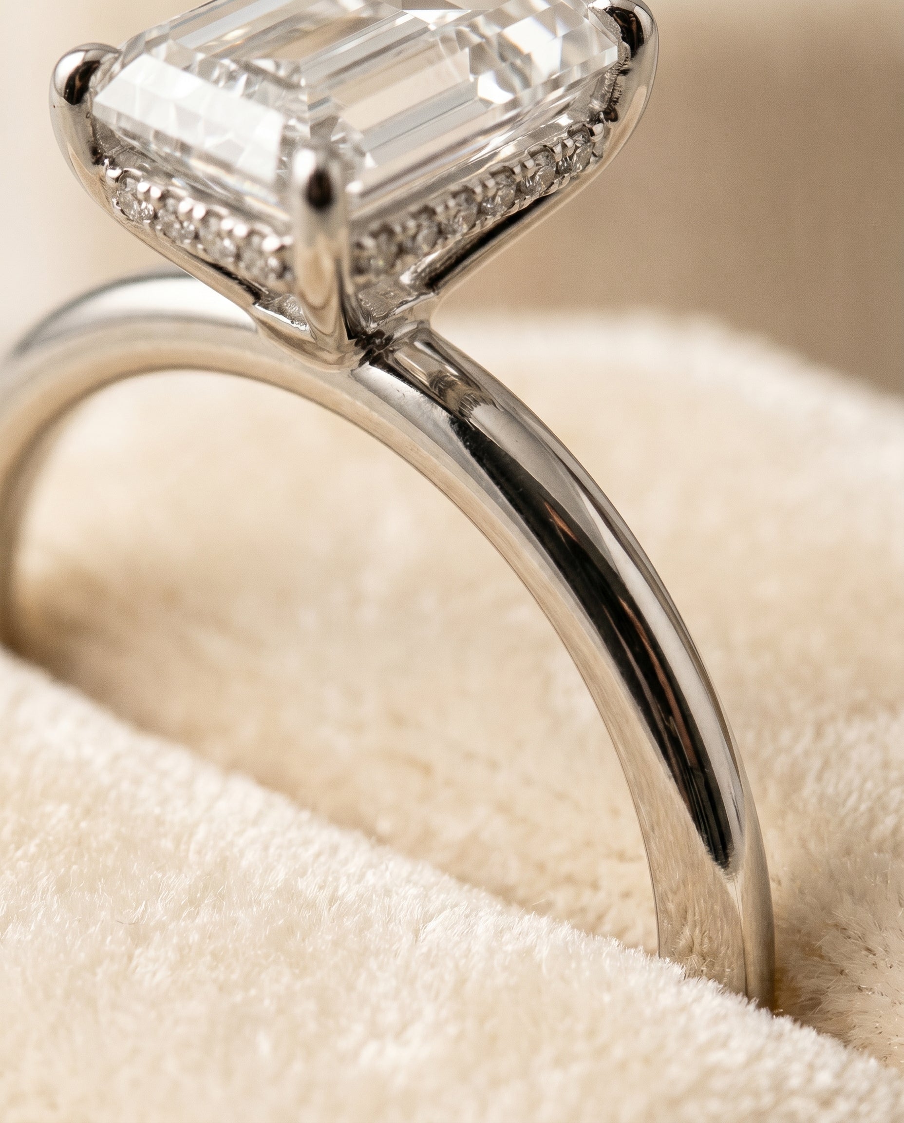 18K White Gold band of The Eartha emerald engagement ring setting | RockHer