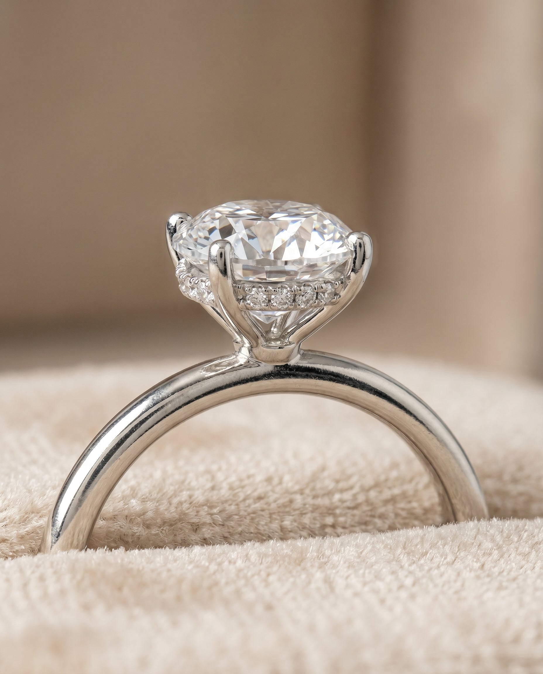 Platinum band of The Eartha round engagement ring setting | RockHer
