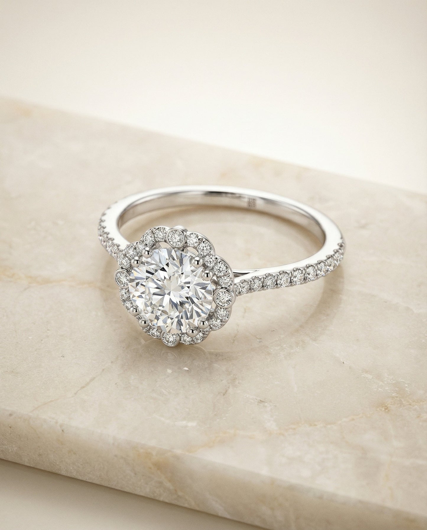 Florence Select Round engagement ring in Platinum