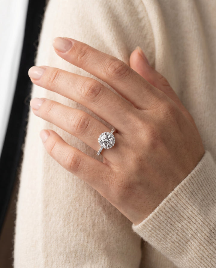 Florence Select Round engagement ring in Platinum