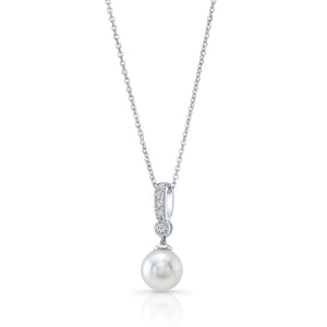 Cultured Pearl Pear Shape Pendant in 14K White Gold – side profile | RockHer