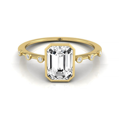 Emerald Cut, Hidden Halo EM, in 18K Yellow Gold – front view | RockHer