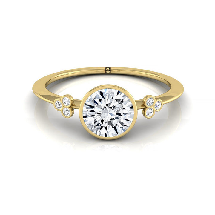 Round Brilliant, Clover Bezel Accent Solitaire Round, in 18K Yellow Gold – front view | RockHer