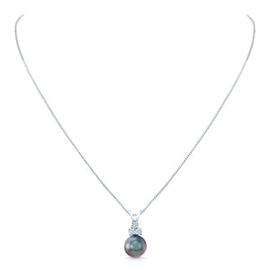 South Sea Pearl Pear Shape Pendant in 14K White Gold – detail view | RockHer
